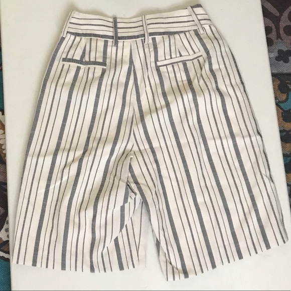 NWT dRA Striped Bermuda Shorts, Size XS 🔴CLEARANCE🔴 - Picture 2 of 2